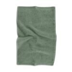 Raminantčios žalsvos spalvos ir su subtiliu dekoratyviniu krašteliu Rankšluostis DELUX TISECO