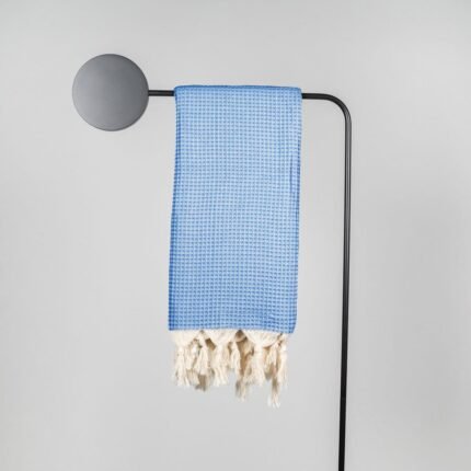 Greitai džiūstantis rankų darbo mėlynas „Wafflepiqué“ pestemalis (tradicinis turkiškas rankšluostis)