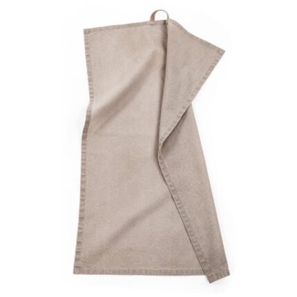 Virtuvinis rankšluostis „Myrna“ rudos spalvos, pagamintas iš 100 % medvilnės.