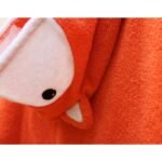 Ekologiškas pončas „Lapė“ vaikams – purutis, žaismingas ir nevaržantis judesių po maudynių