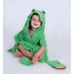 Vaikiškas pončas „Varlė“ – tvarus, skalbiamas iki 60 °C ir pagamintas ES iš natūralios medvilnės