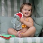 Ekologiška prausimosi pirštinė „Ryklys“ – patogi suaugusiesiems, draugiška jautriai odai ir aplinkai