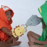 Rankų darbo pirštinė „Ryklys“ – linksmas higienos akcentas, pagamintas iš 100 % natūralios medvilnės